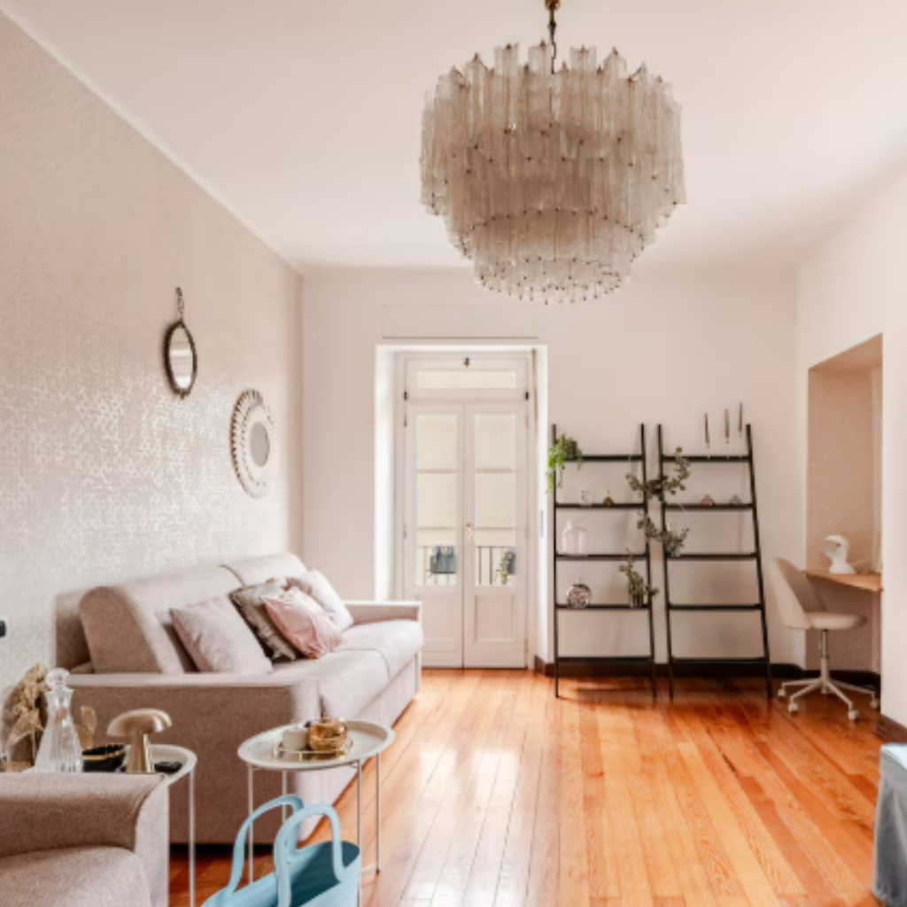 Historic Center of Ivrea – Warm, Pet-Friendly Apartment, Sleeps up to 9 (Via Palestro 86)