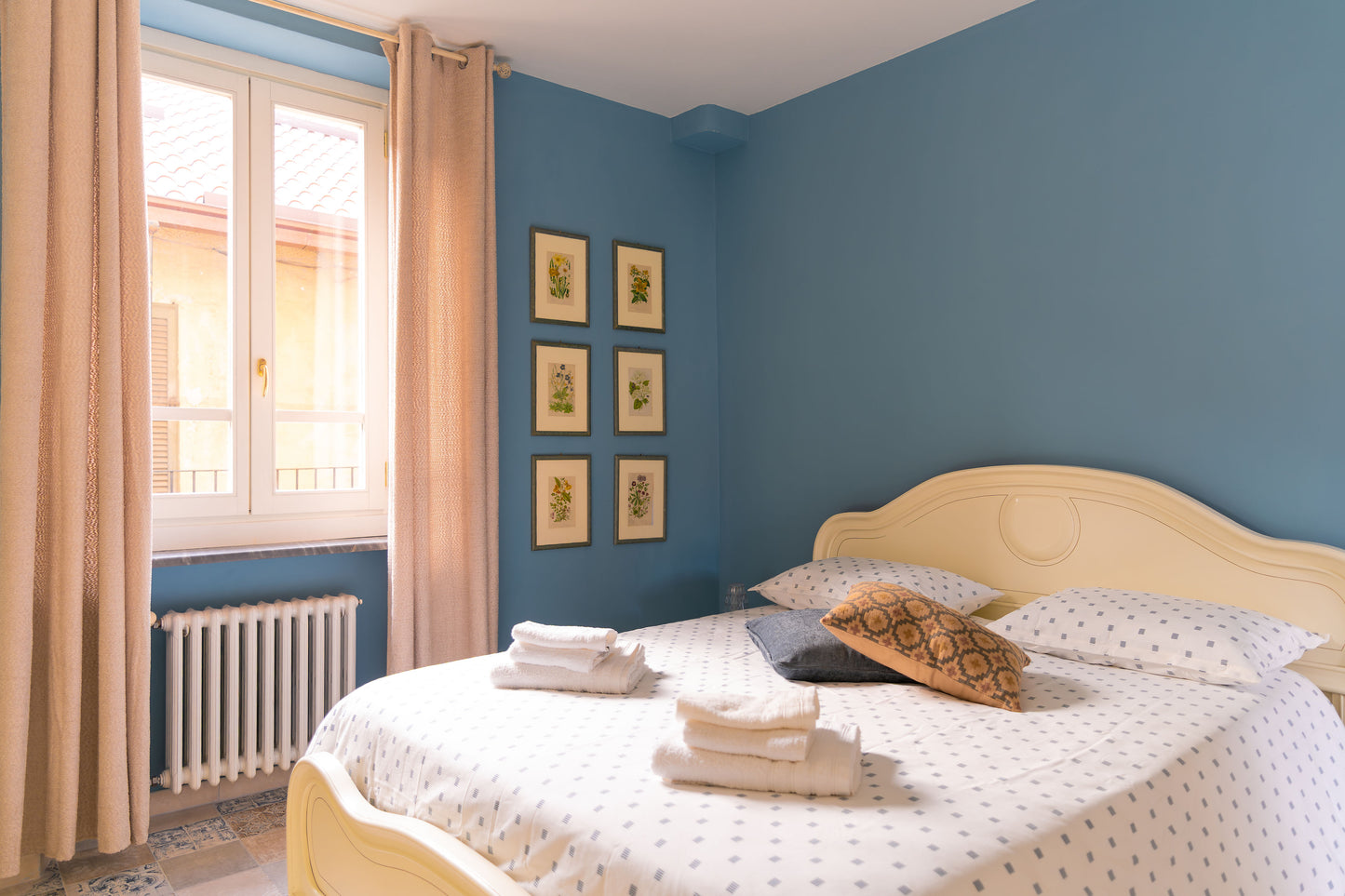 Historic Center of Ivrea – Warm, Pet-Friendly Apartment, Sleeps up to 9 (Via Palestro 86)